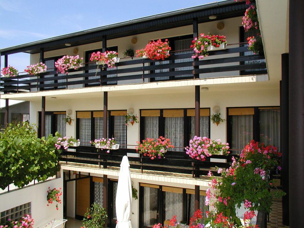 Rooms Vila Mautner Vodice Bagian luar foto