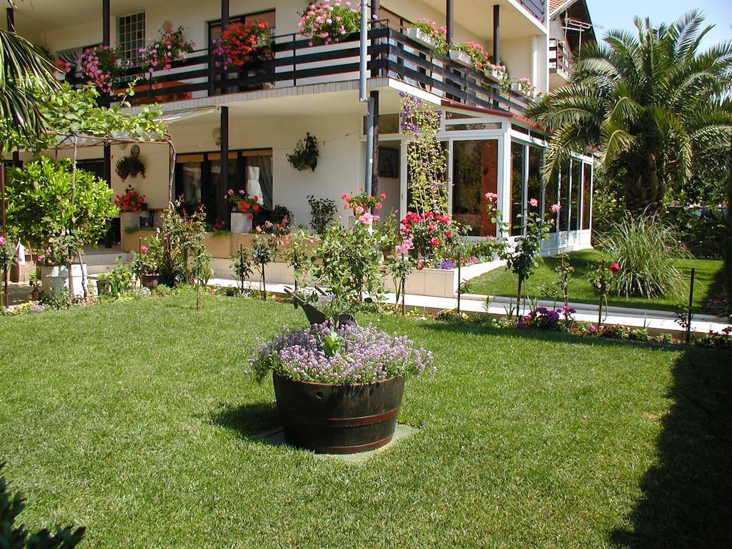 Rooms Vila Mautner Vodice Bagian luar foto
