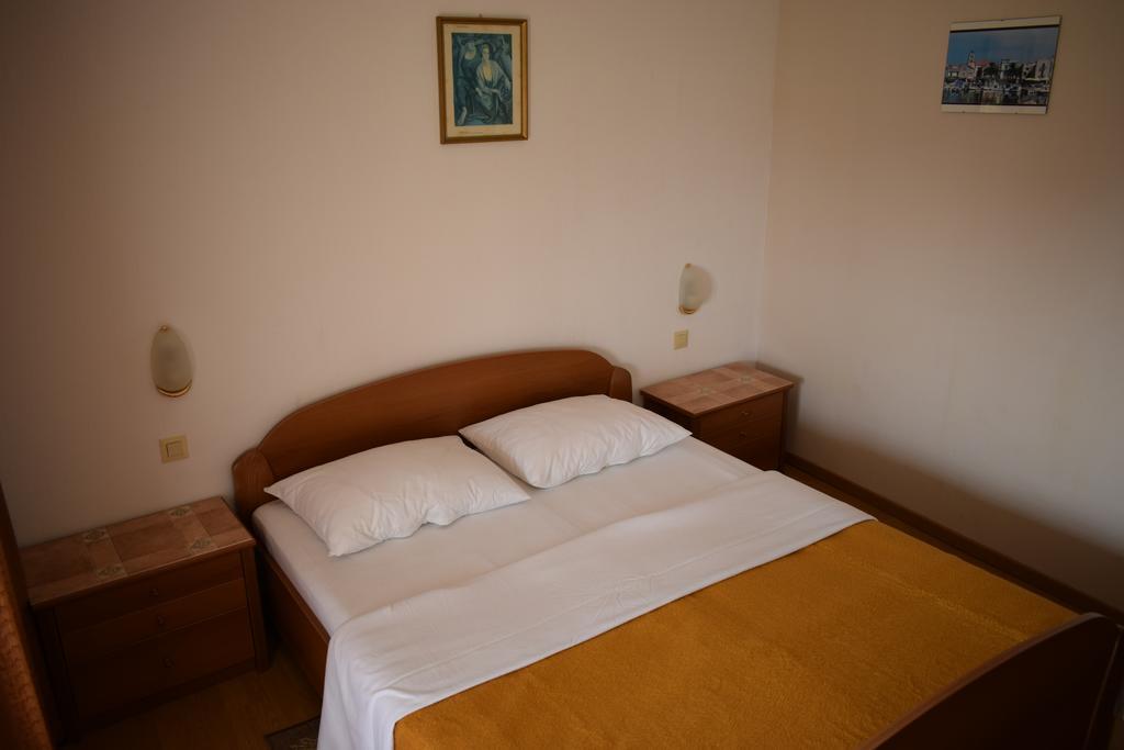Rooms Vila Mautner Vodice Bagian luar foto