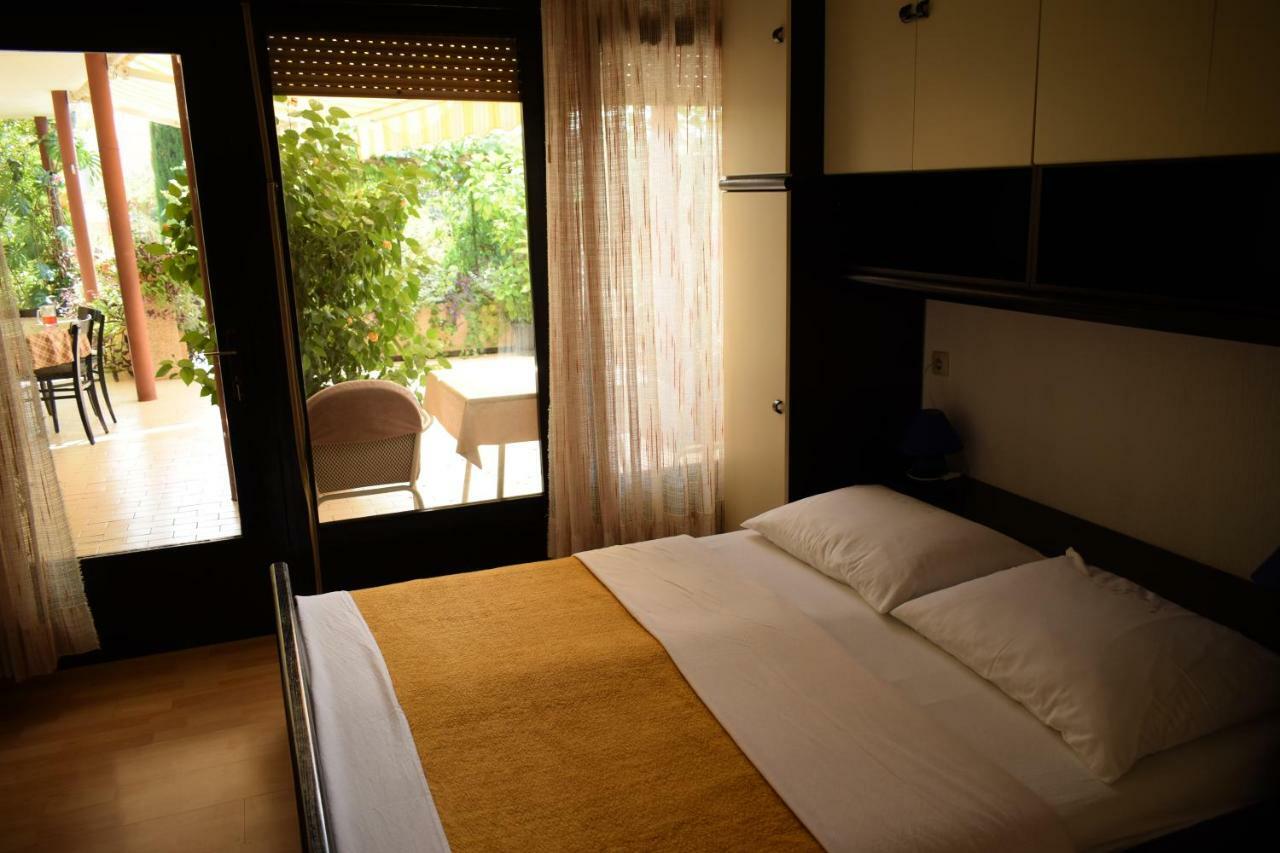 Rooms Vila Mautner Vodice Bagian luar foto